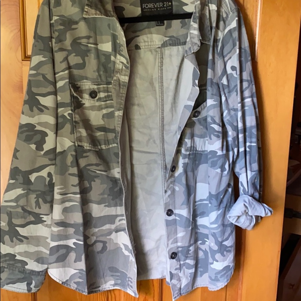 Forever 21 Camo button down shirt